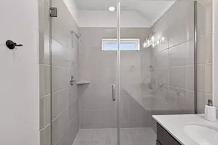 9118 Highland Northern Wy, Houston, TX 77088 - Photo 37