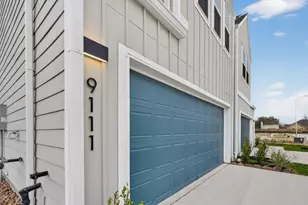 9118 Highland Northern Wy, Houston, TX 77088 - Photo 3