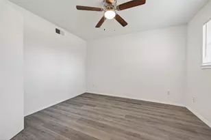 26522 Hillside Dr, Oak Ridge North, TX 77386 - Photo 21