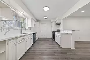 26522 Hillside Dr, Oak Ridge North, TX 77386 - Photo 15