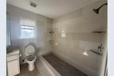 14014 Long Shadow Drive, Houston, TX 77015 - Photo 11