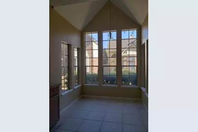 6649 Queensclub Drive, Houston, TX 77069 - Photo 9