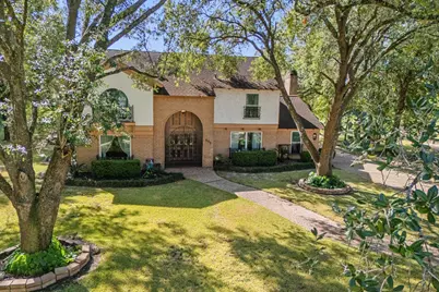545 Robert E Lee Drive, Conroe, TX 77302 - Photo 1