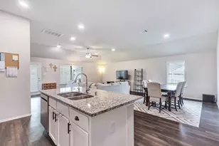 19242 Red Cascade Ct, Tomball, TX 77377 - Photo 9