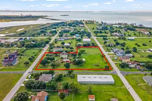 813 Nelson Ave, Port Bolivar, TX 77650 - Photo 35