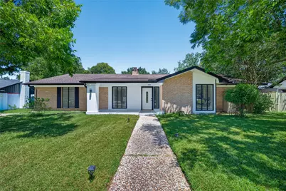 104 Burgundy Lane, League City, TX 77573 - Photo 1