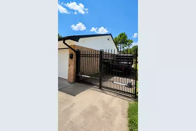 104 Burgundy Lane, League City, TX 77573 - Photo 3