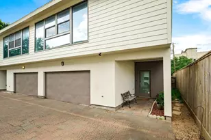 2220 Bastrop St, Houston, TX 77003 - Photo 3