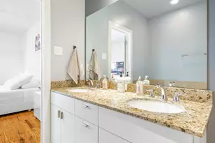 2220 Bastrop St, Houston, TX 77003 - Photo 13