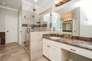 19 Oakmere Pl, Sugar Land, TX 77479 - Photo 15