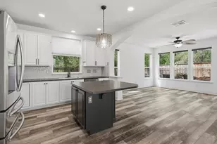18 Cloud Bank Pl, The Woodlands, TX 77382 - Photo 11