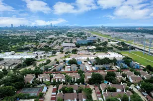 10053 Westpark Dr, Houston, TX 77042 - Photo 29