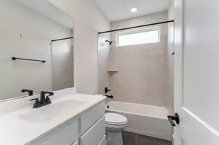 8143 Fenway Hts Dr, The Woodlands, TX 77389 - Photo 23