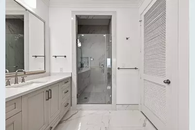 3388 Sage Road #2302, Houston, TX 77056 - Photo 23
