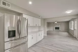 723 Langwood Dr, Houston, TX 77079 - Photo 5