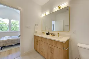 7118 Eastwood St, Houston, TX 77021 - Photo 13