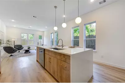7118 Eastwood Street, Houston, TX 77021 - Photo 7