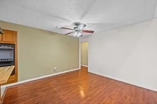 10714 Sherburne Dr, Houston, TX 77072 - Photo 11