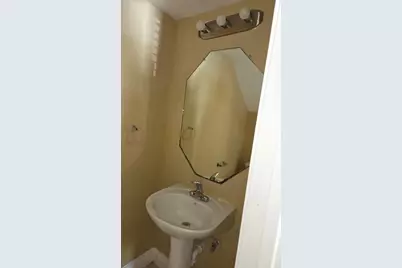 7709 Rhobell Street #B, Houston, TX 77016 - Photo 7