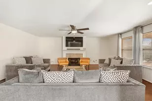 14335 Glade Point Dr, Cypress, TX 77429 - Photo 11