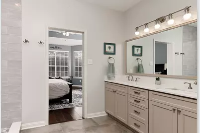 131 N Linton Ridge Circle, The Woodlands, TX 77382 - Photo 15