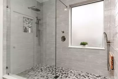 131 N Linton Ridge Circle, The Woodlands, TX 77382 - Photo 17