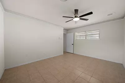 1102 N Felton Street, Baytown, TX 77520 - Photo 31