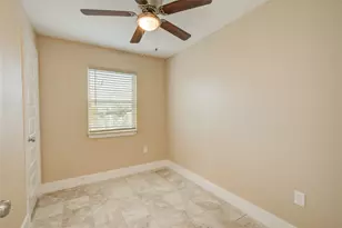 2306 19th Ave N, Texas City, TX 77590 - Photo 15