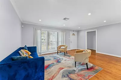 4811 Stillbrooke Drive, Houston, TX 77035 - Photo 11