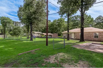 405 Peacock Path, Trinity, TX 75862 - Photo 5