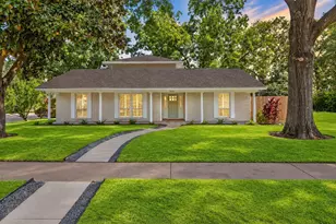 5026 Saxon Dr, Houston, TX 77092 - Photo 1