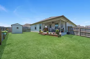 1718 Robinson Dr, Brenham, TX 77833 - Photo 37