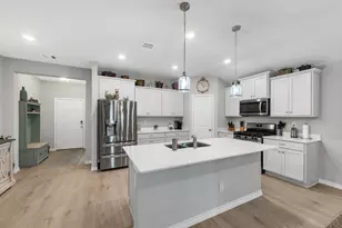 1718 Robinson Dr, Brenham, TX 77833 - Photo 19