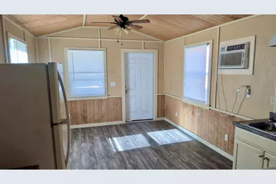 401 N Clegg Street, Trinity, TX 75862 - Photo 5