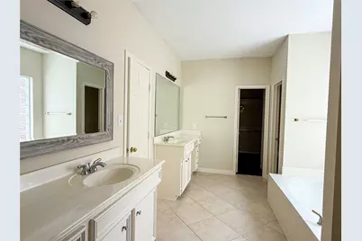 1411 Flanders Field Lane, Sugar Land, TX 77498 - Photo 21