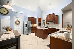 1710 Windy Brook Ln, League City, TX 77573 - Photo 13