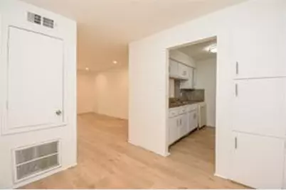 7200 Clarewood Drive #209, Houston, TX 77036 - Photo 9