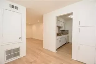 7200 Clarewood Dr, Houston, TX 77036 - Photo 9