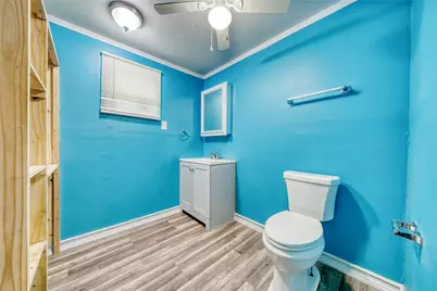 323 Avenue J, Baytown, TX 77520 - Photo 23