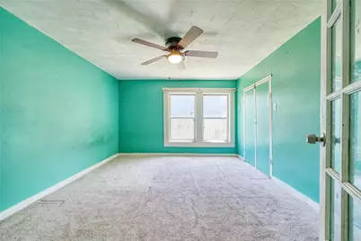 323 Avenue J, Baytown, TX 77520 - Photo 15