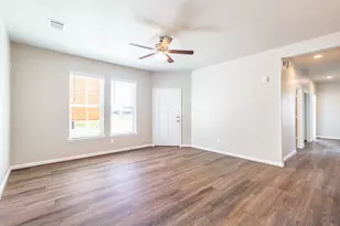131 Pk Pl Cir, Waller, TX 77484 - Photo 5