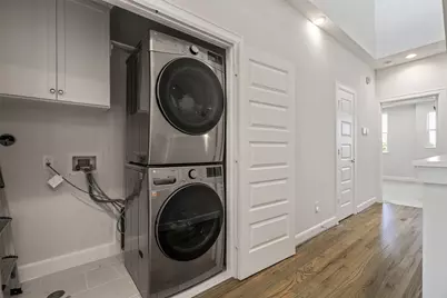 316 Jensen Drive, Houston, TX 77020 - Photo 9