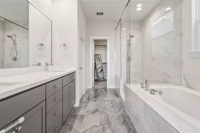 316 Jensen Drive, Houston, TX 77020 - Photo 3