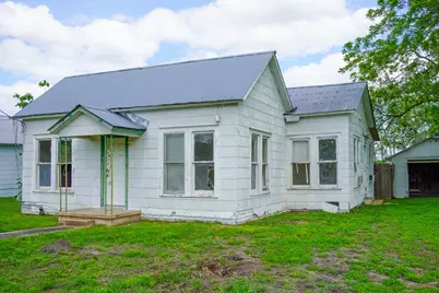509 S Saint Andrews Street, Weimar, TX 78962 - Photo 3