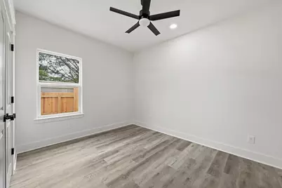 203 Lock Lane, Bryan, TX 77803 - Photo 13