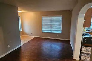 13003 Bell Manor Ct, Houston, TX 77047 - Photo 5