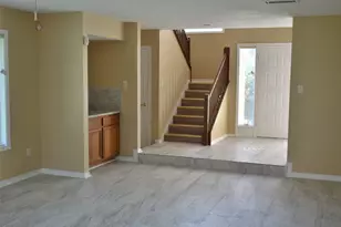 2930 Colony Dr, Sugar Land, TX 77479 - Photo 3