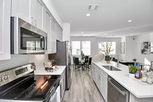 9005 Laverne Oak Ln, Houston, TX 77080 - Photo 13