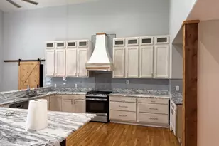 602 Fostoria Ln, Houston, TX 77076 - Photo 3
