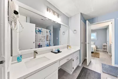 7600 Seawall Blvd #202, Galveston, TX 77551 - Photo 17